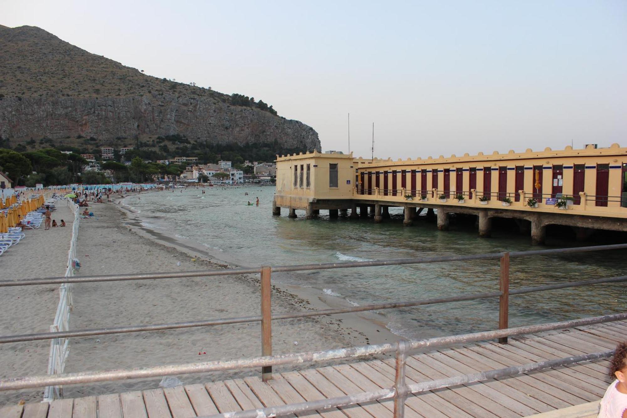 Appartamento Stazione Centrale باليرمو المظهر الخارجي الصورة
